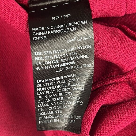 WHBM Short Sleeve Cutout Top Size Small Petite - Picture 6 of 6